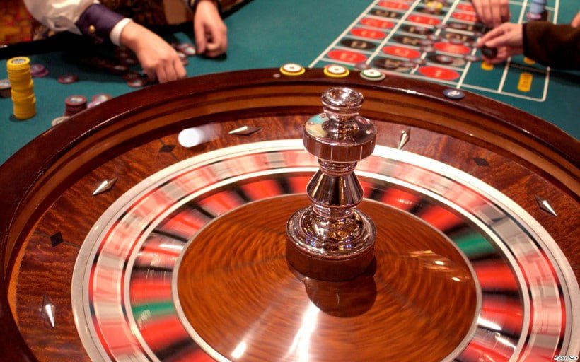 yoma77 vip ကာစီနို MMK ဖြင့် Slots နှင့် Table Games ကစားနည်း